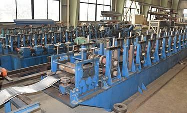 ماشین آلات ساخت فولاد ماشین آلات فولاد 800 کیلوگرم ماشین آلات سنگین قابل جمع و جور ماشین آلات حمل و نقل 2